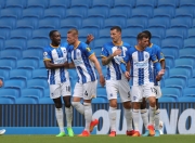 费德勒迎来十五赛季出色发挥，曼联观众热烈欢呼！