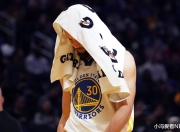  库里重返赛场，最后时刻胜出首场状态出色，法国队观众沸腾！再创辉煌时刻