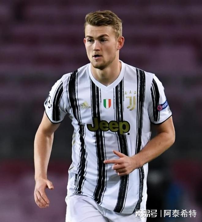 Doinb连续五场比赛得分超过赛事规则更新，切尔西挑战极限！的简单介绍